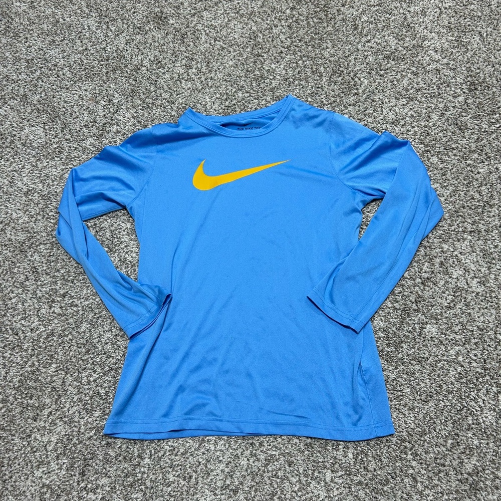 nike dri fit longsleeve